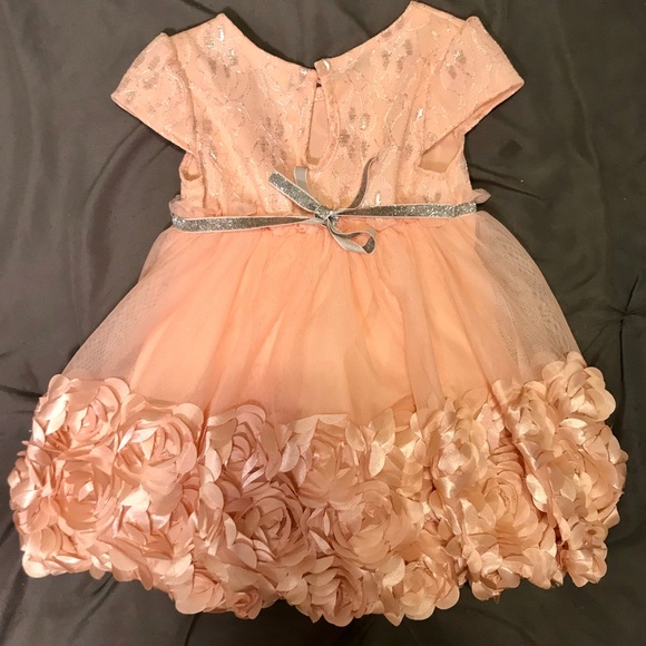 Peach dress - Picture 3 of 6
